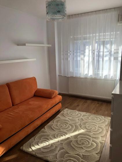 Apartament cu 3 camere decomandat, mobilat în Tineretului