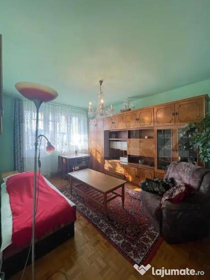 Apartament cu 3 camere decomandat în Grigorescu