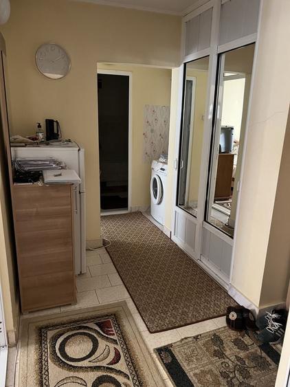 Apartament cu 2 camere decomandat, mobilat în C5