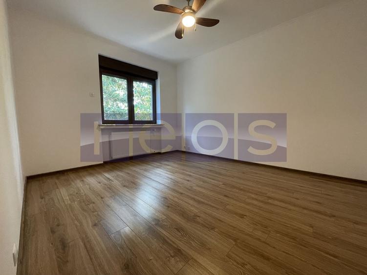 Apartament cu 3 camere decomandat în Kiseleff