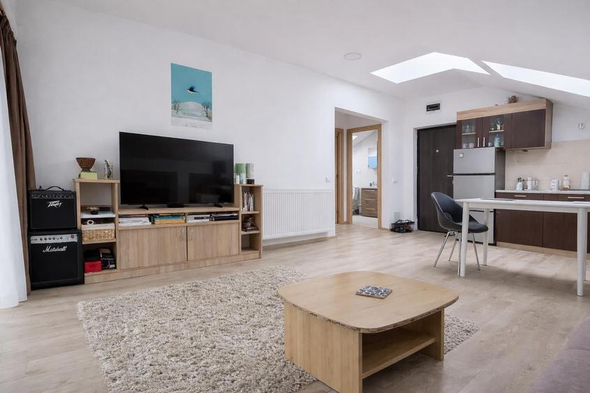 Apartament cu 3 camere decomandat în Andrei Mureșanu