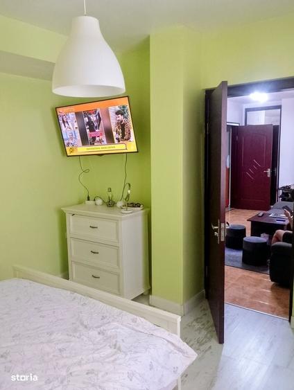 Apartament cu 3 camere în Telegrafului