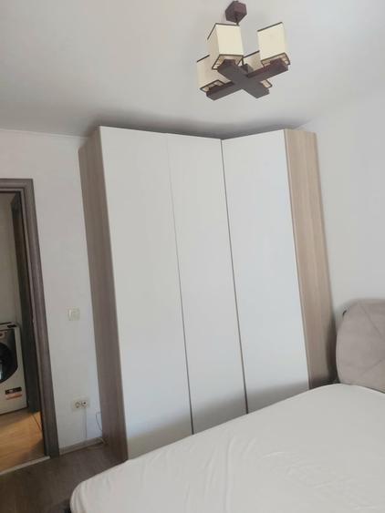 Apartament cu 3 camere decomandat în Pantelimon