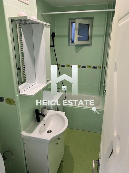 Apartament cu 2 camere semidecomandat în Girocului