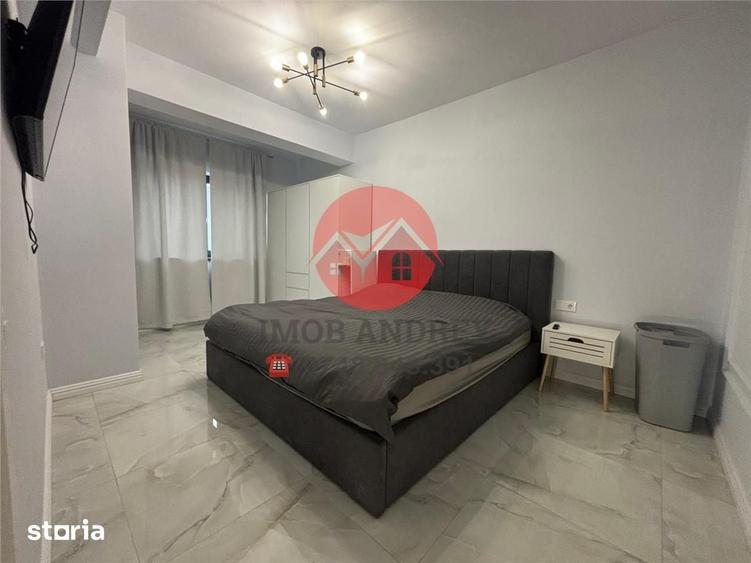 Apartament cu 3 camere decomandat în E3