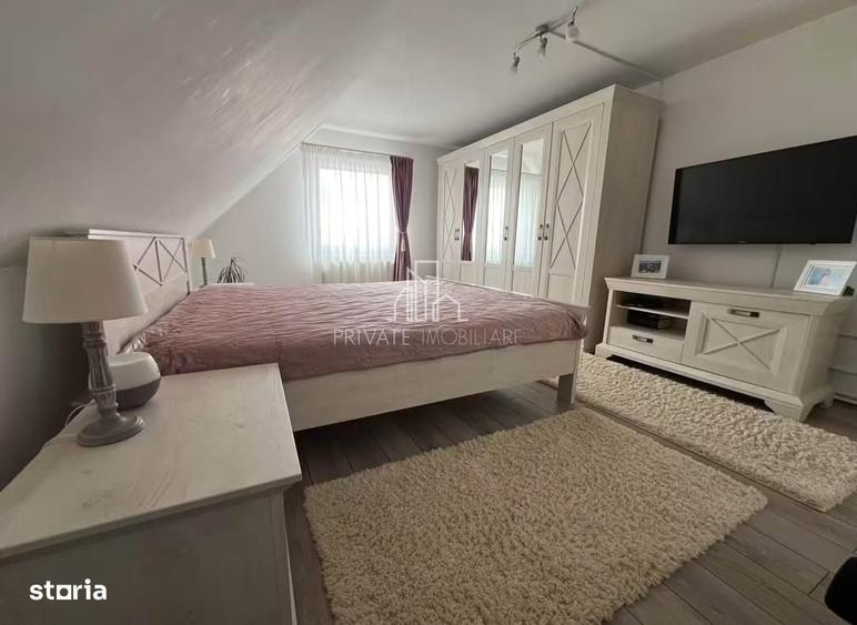 Casă cu 4 camere în Beba Veche