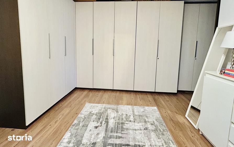 Apartament cu 3 camere în Tei