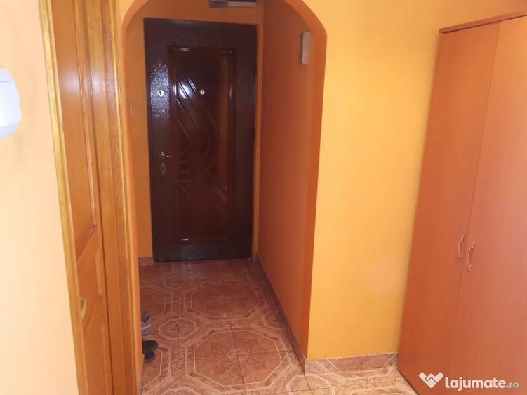 Inchiriez apartament cu 2 camere decomandat - 8