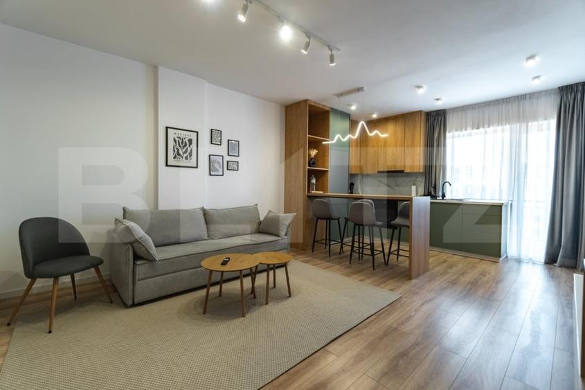 Apartament cu 2 camere decomandat, mobilat în Tractorul