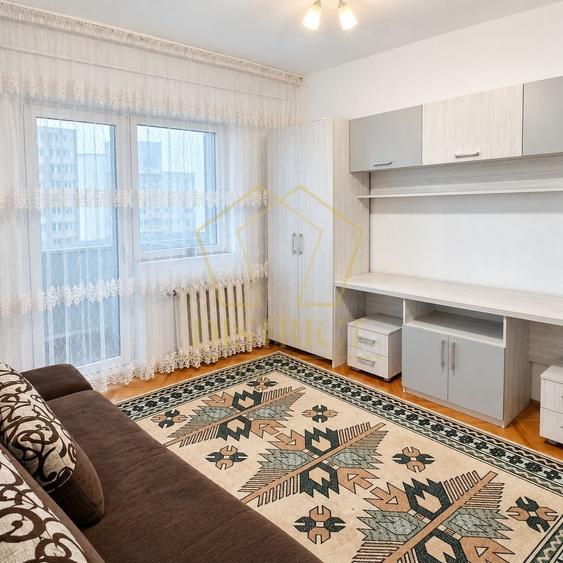 Apartament cu 2 camere semidecomandat, mobilat în Complex Studențesc