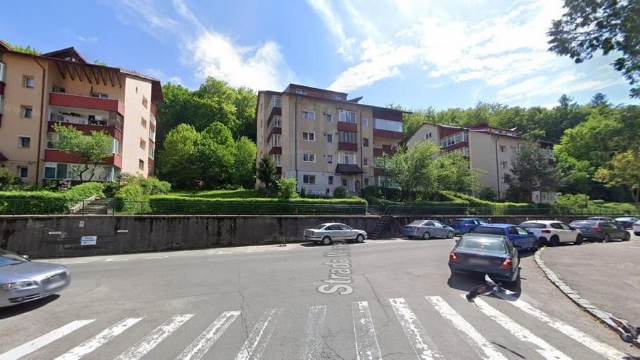 Apartament cu 2 camere decomandat în Valea Cetății