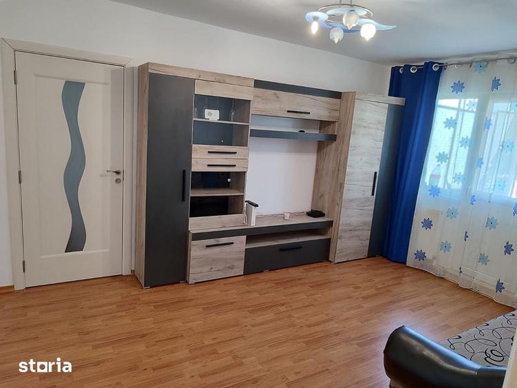 Apartament cu 3 camere în Republicii