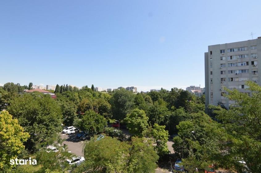 Apartament cu 2 camere decomandat în Titan