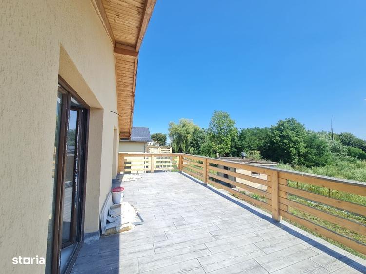 Casă cu 4 camere în Bartolomeu