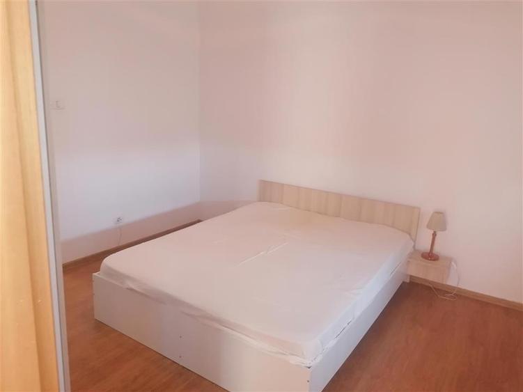 Apartament cu 2 camere decomandat în Aradului
