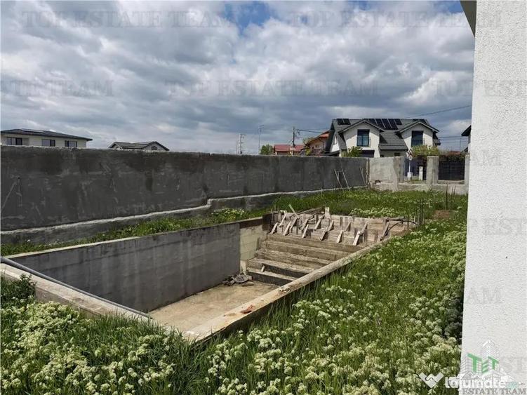 Casă cu 4 camere cu Teren 800 Mp în Corbeanca