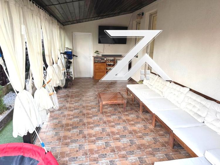 Casă individuală cu 4 camere cu Canalizare în Exterior Est