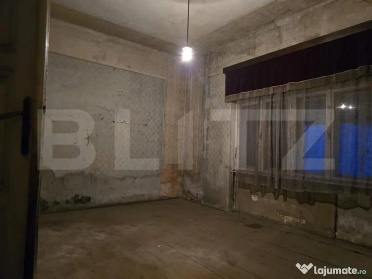 Casă cu 2 camere cu Teren 579 Mp în Semicentral
