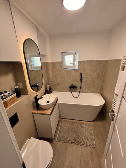 Apartament cu 2 camere decomandat în Micro 17