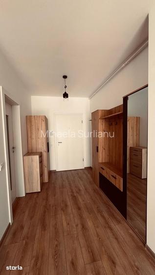 Garsoniera moderna - Tractorul Coresi- 450 euro