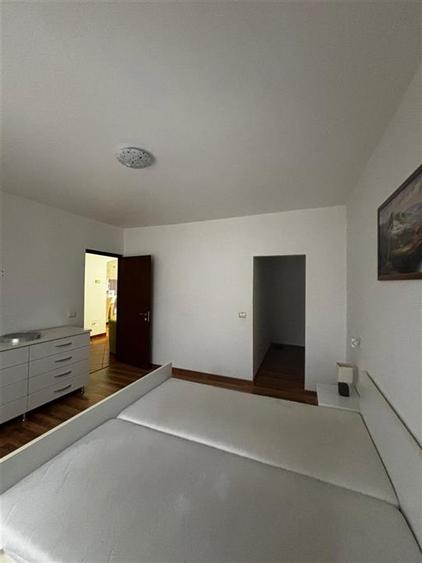 Apartament cu 2 camere semidecomandat, mobilat în Gai