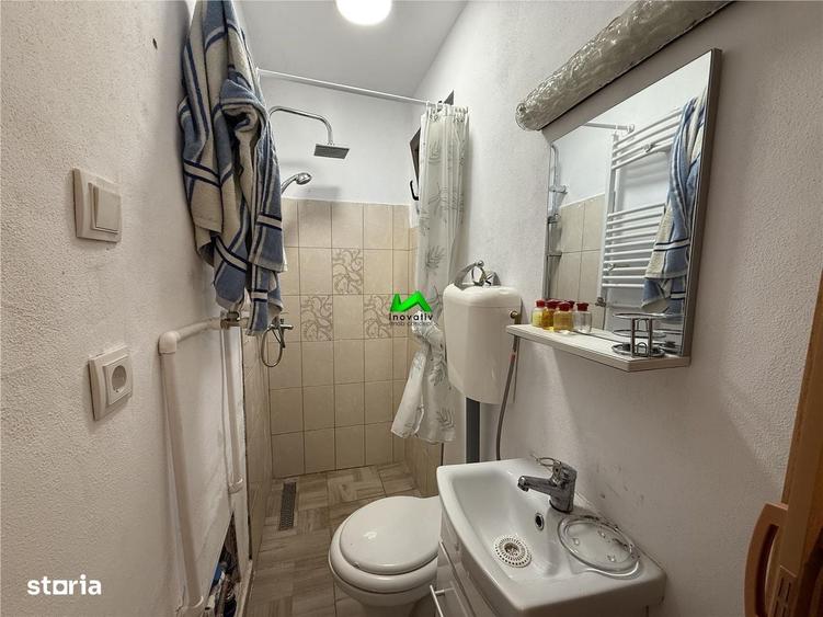 Garsonieră decomandată în Piața Cluj