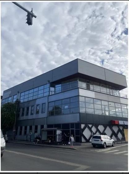 Spațiu comercial, de 1,762 mp, în Colentina