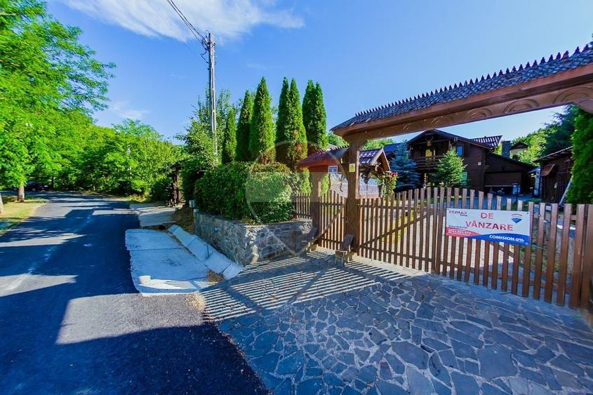 Casă individuală cu 4 camere cu Teren 982 Mp în Coaș