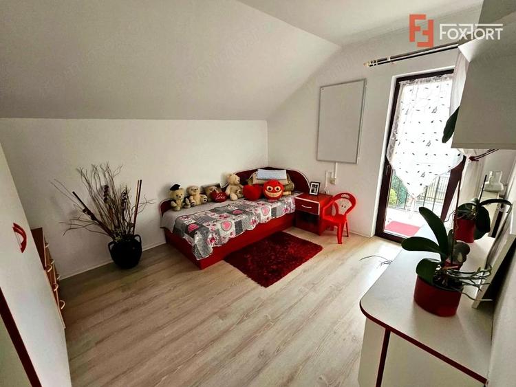 Casă cu 4 camere cu Teren 468 Mp în Central