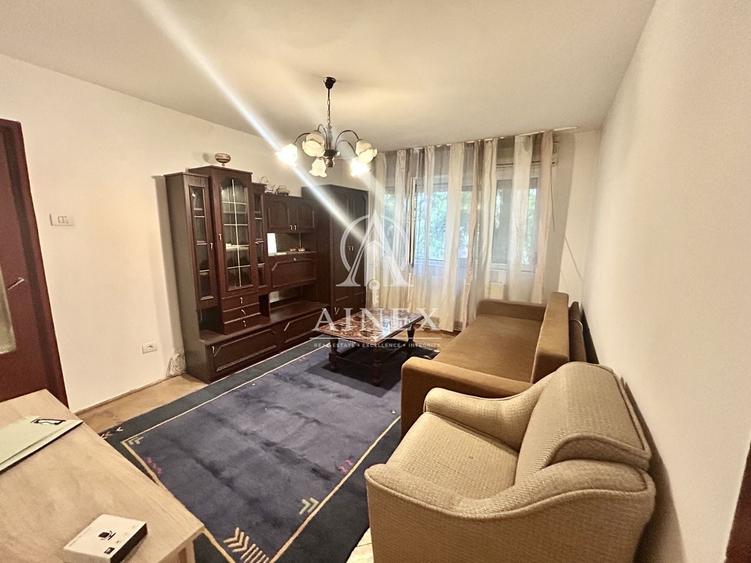 Apartament cu 3 camere, mobilat în Cetății