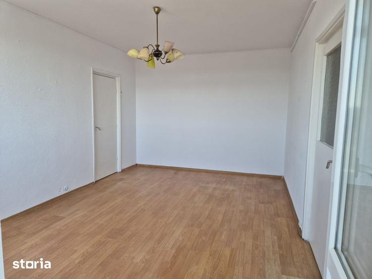 METROU 1 MAI apartament 2 camere FARA RISC SEISMIC - se accepta credit - 6
