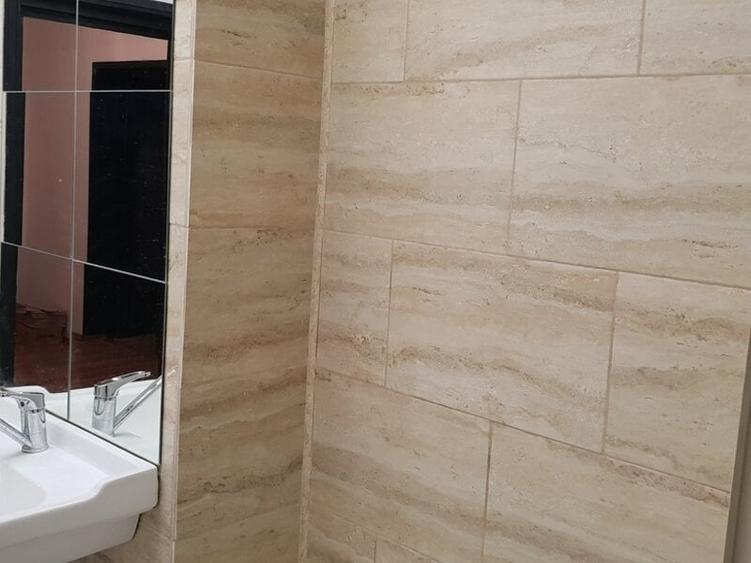 Apartament cu 2 camere decomandat în Splaiul Unirii
