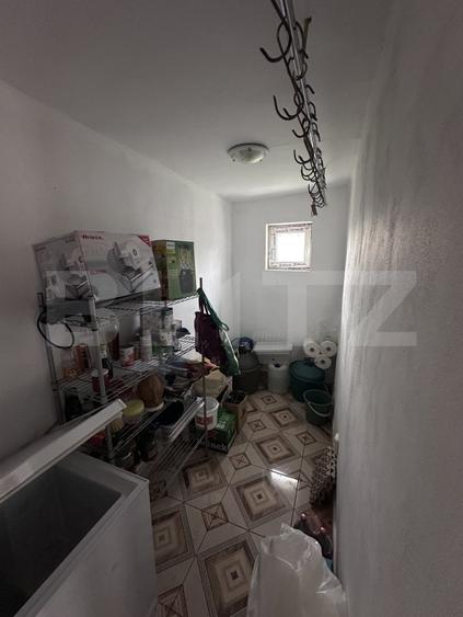 Casă individuală cu 3 camere cu Canalizare în Central