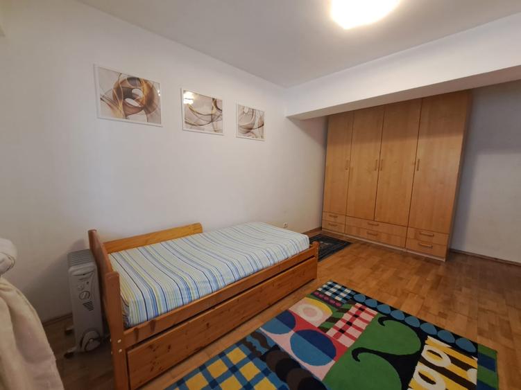 Apartament cu 2 camere decomandat în Mogoșoaia