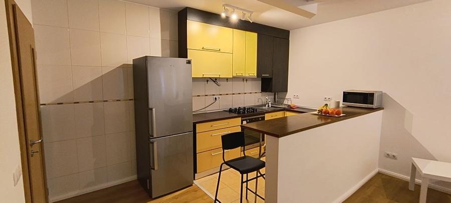 Apartament cu 2 camere decomandat în Lotrioara
