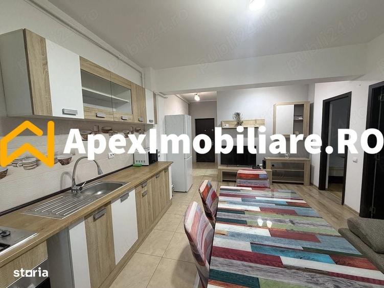 Apartament cu 3 camere semidecomandat în Rahova