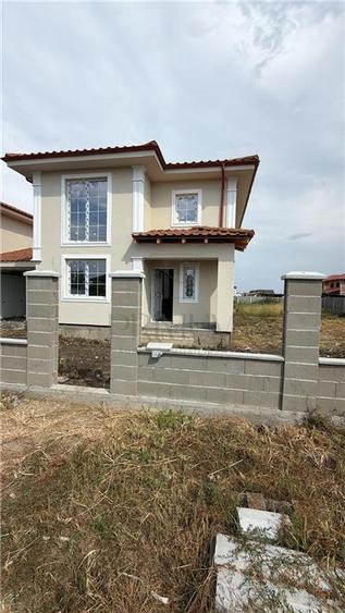 Duplex cu 4 camere cu Canalizare în Moșnița Nouă
