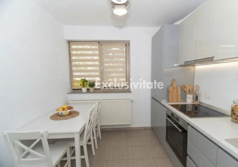 Casă cu 6 camere cu Teren 129 Mp în Câmpului