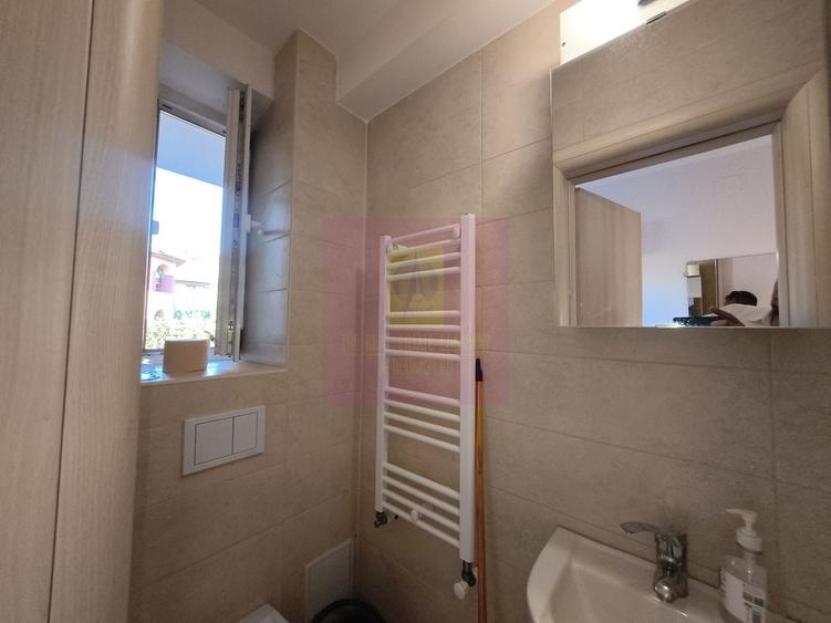 Casă individuală cu 4 camere cu Canalizare în Prelungirea Ghencea