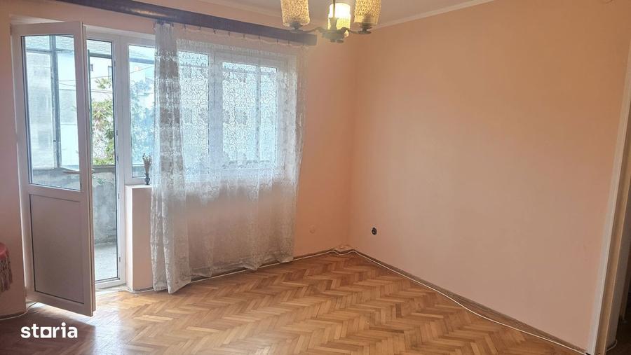 Apartament cu 2 camere în Piața Centrală