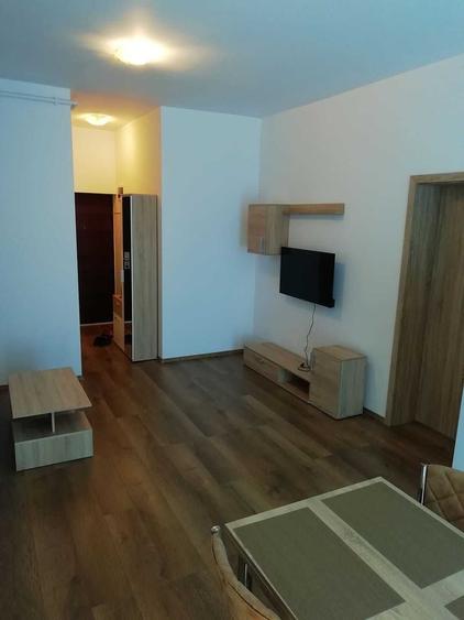 Apartament cu 2 camere semidecomandat în Exterior Vest