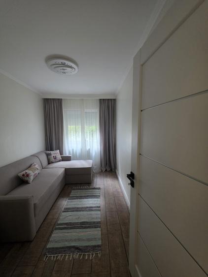 Apartament cu 4 camere decomandat în Decebal