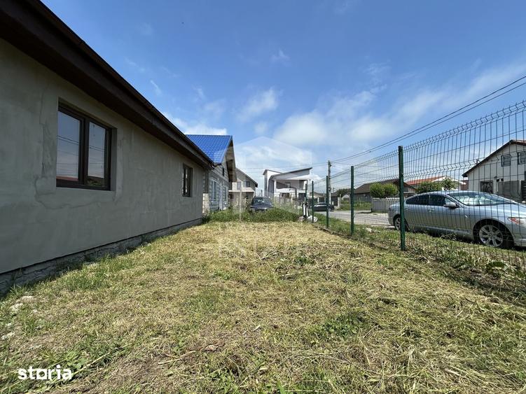 Casă cu 2 camere cu Teren 300 Mp în Lumina