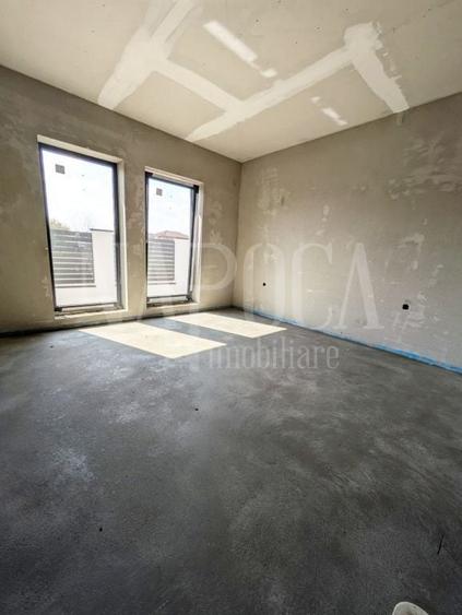 Casă individuală cu 3 camere cu Canalizare în Salca