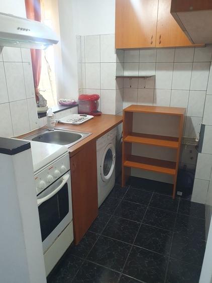 Apartament cu 2 camere decomandat în Giurgiului