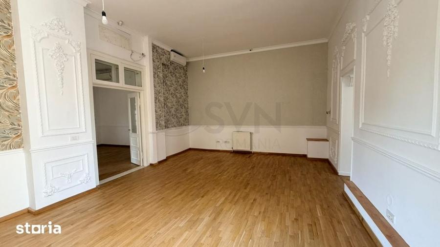 Casă cu 6 camere cu Teren 50 Mp în Centrul Civic