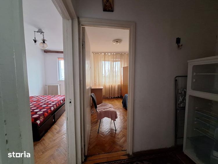 Apartament cu 3 camere semidecomandat, mobilat în Iosefin