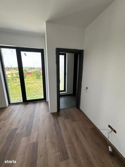 Casă cu 4 camere cu Teren 407 Mp în Ciorogârla