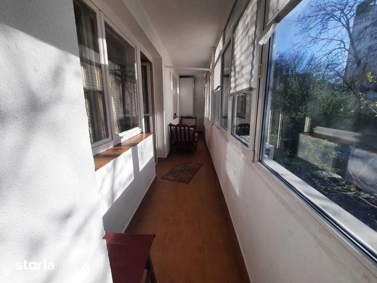 Apartament cu 2 camere semidecomandat în Centrul Civic