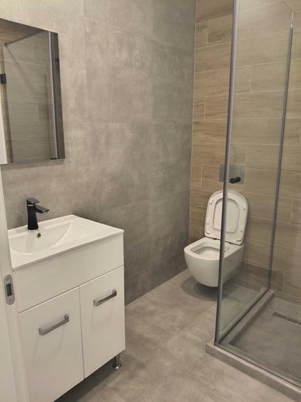 Apartament cu 2 camere decomandat în Sisești